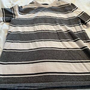 Tony Hawk Boys LARGE Monochrome gray white black  Striped Tee tshirt